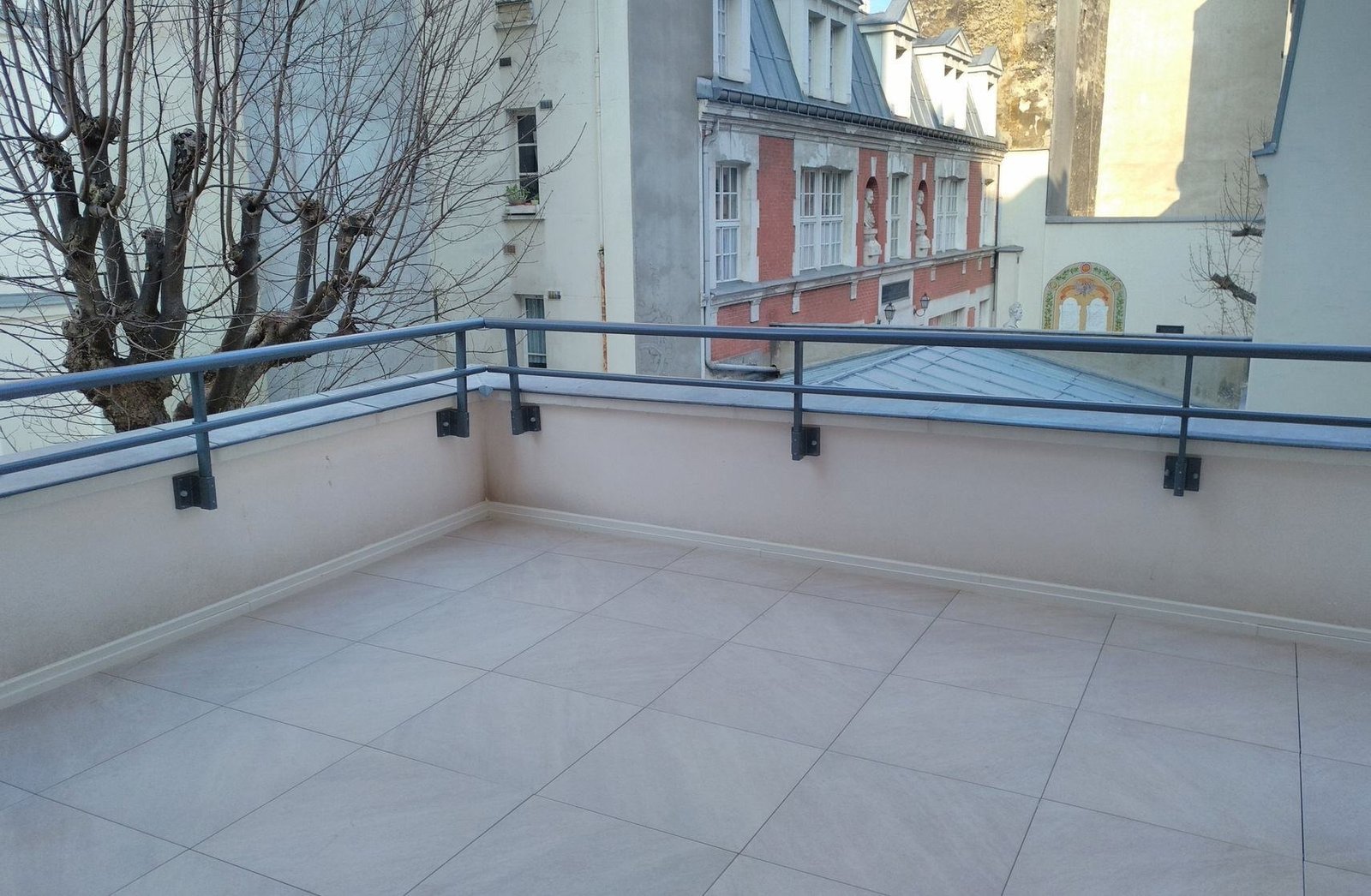 Réalisation EI2T — terrasse en dalles